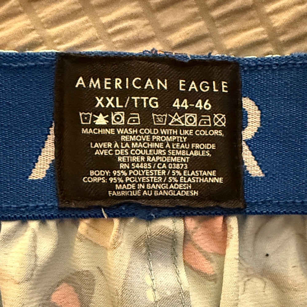 American Eagle Outfitters Colorful Butterfly Print Men’s Silk Boxers - Picture 2 of 3